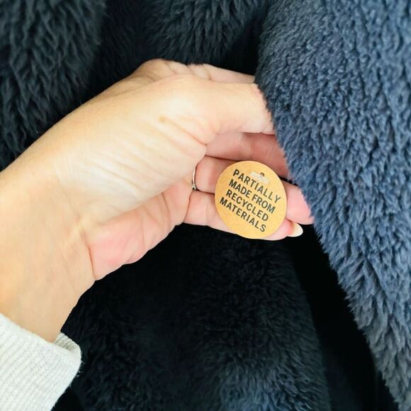 Victoria’s Secret PINK Black Sherpa NWT full zip soft teddy jacket mock neck poc - Picture 5 of 11